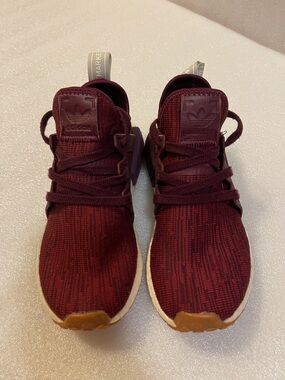 Adidas NMD R1 Shoes Maroon
